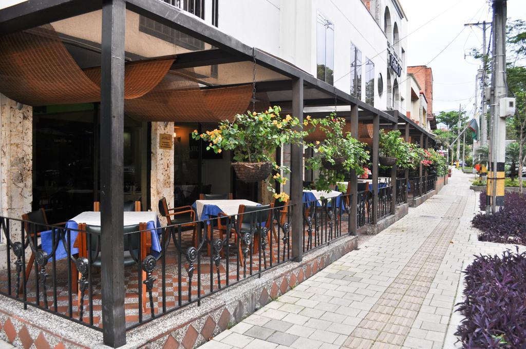 Hotel Laureles 70 Medellín Extérieur photo