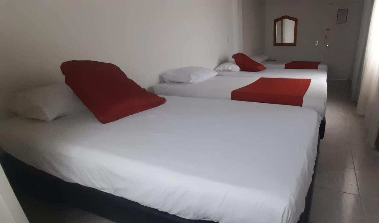 Hotel Laureles 70 Medellín Extérieur photo