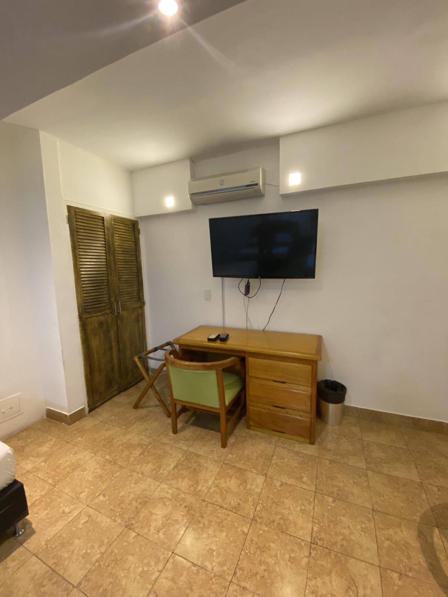 Hotel Laureles 70 Medellín Extérieur photo