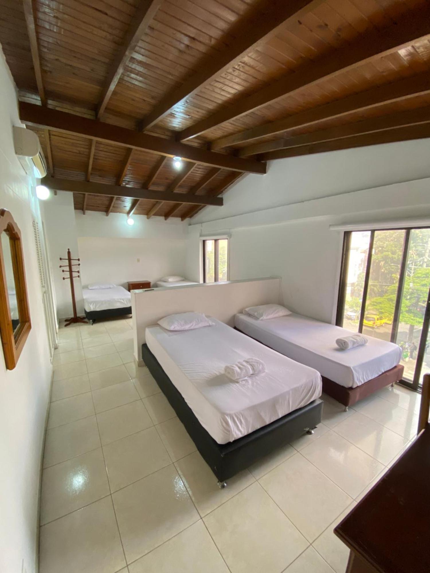 Hotel Laureles 70 Medellín Extérieur photo