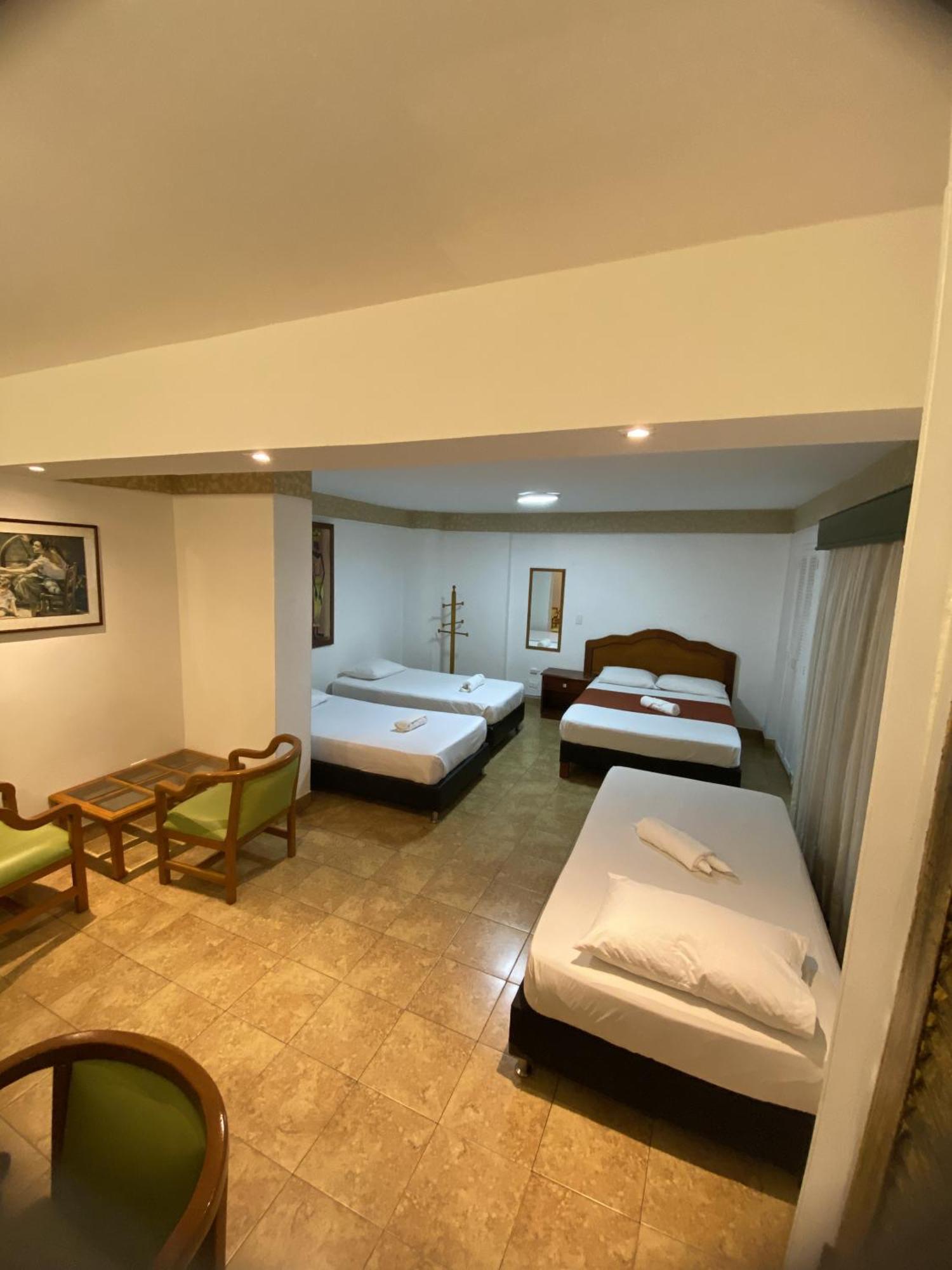 Hotel Laureles 70 Medellín Extérieur photo