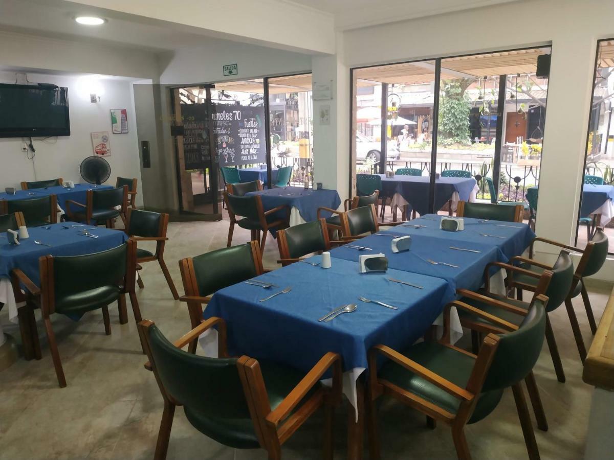 Hotel Laureles 70 Medellín Extérieur photo